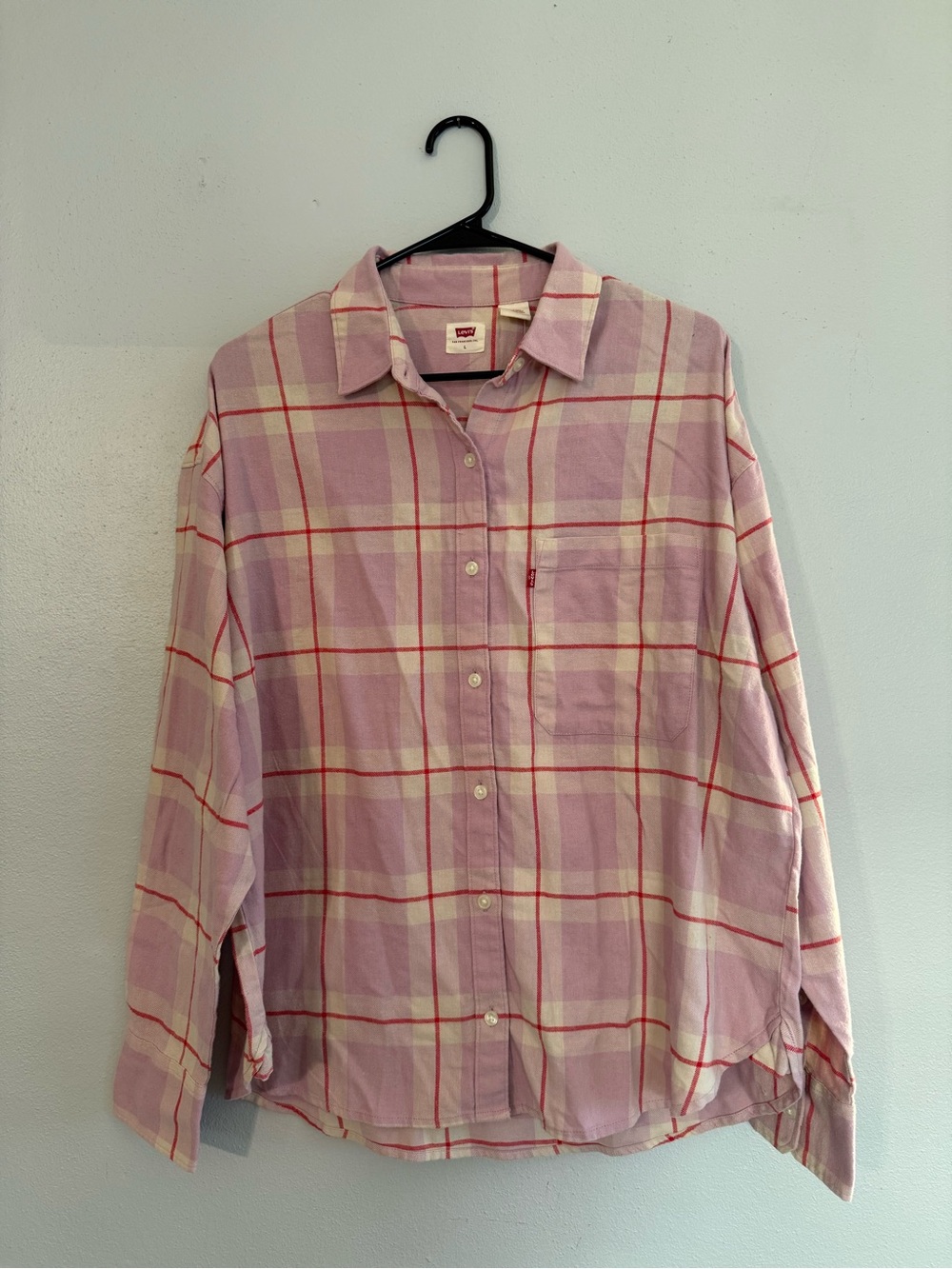 NWT Levi’s Women’s Pink Plaid Button Down Shirt Size L